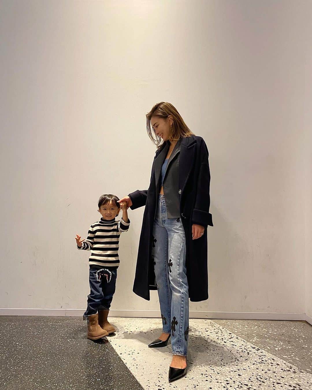 谷口紗耶香のインスタグラム：「今日はお散歩　🤍 zarahome行ったり UNIQLO行ったり、、🌈  おやすみだから毎日目覚ましかけないで寝れんの幸せ〜🤤 1時間くらい長く寝れる🤍」