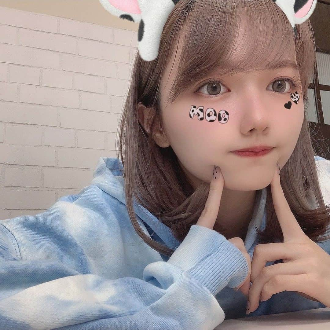 椎木里佳さんのインスタグラム写真 - (椎木里佳Instagram)「年女🐄🤍今年もよろしくお願いします！」1月3日 0時27分 - rikashiiki