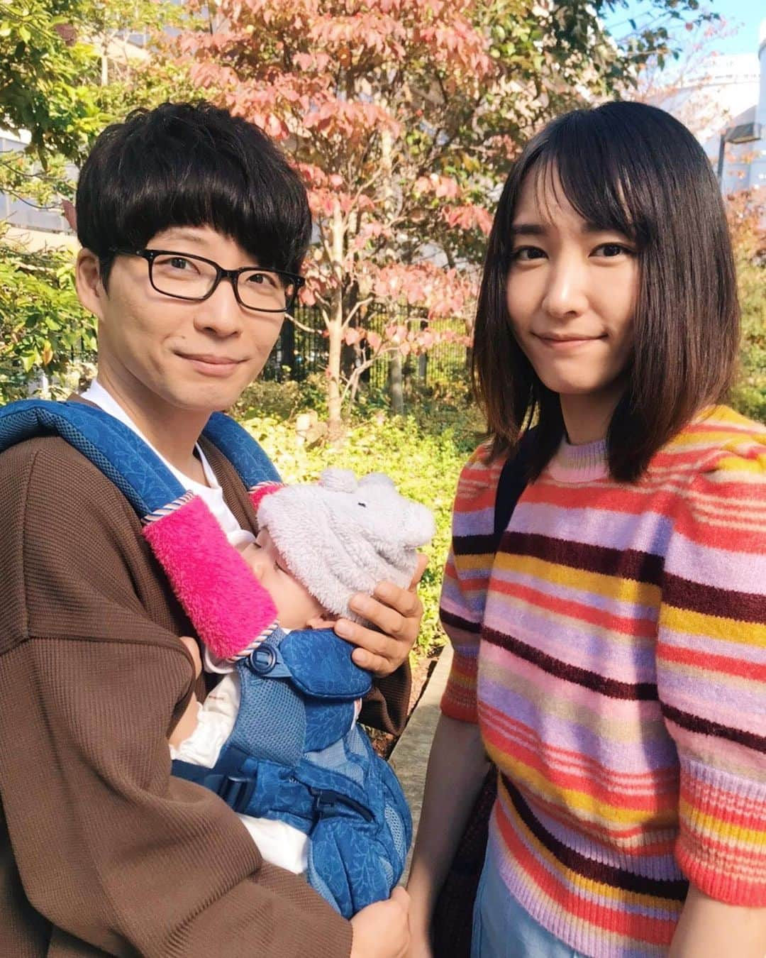 新垣結衣（ファンアカウント）さんのインスタグラム写真 - (新垣結衣（ファンアカウント）Instagram)「- 逃げるは恥だが役に立つ  ガンバレ人類！新春スペシャル！！ @iamgenhoshino   「おかえり」 「ただいま」  逃げ恥の皆様 ありがとう💕 ガンバレ人類！  -  新垣結衣：「撮影が始まった時は息抜きになればいいなと思っていたのですが、そういう気持ちもありつつ、これからを生きていくために、毎日を過ごしていくために、ちょっとした活力になればいいなと思いながらいろんな方向に愛情を込めて撮影しました。ぜひそれぞれの場所で無事に新年を迎えて、多くの方に観ていただけたらなと思います！」  #逃げ恥  #新垣結衣 #ガッキー #aragakiyui」1月3日 0時54分 - aragakiyui_fanspage