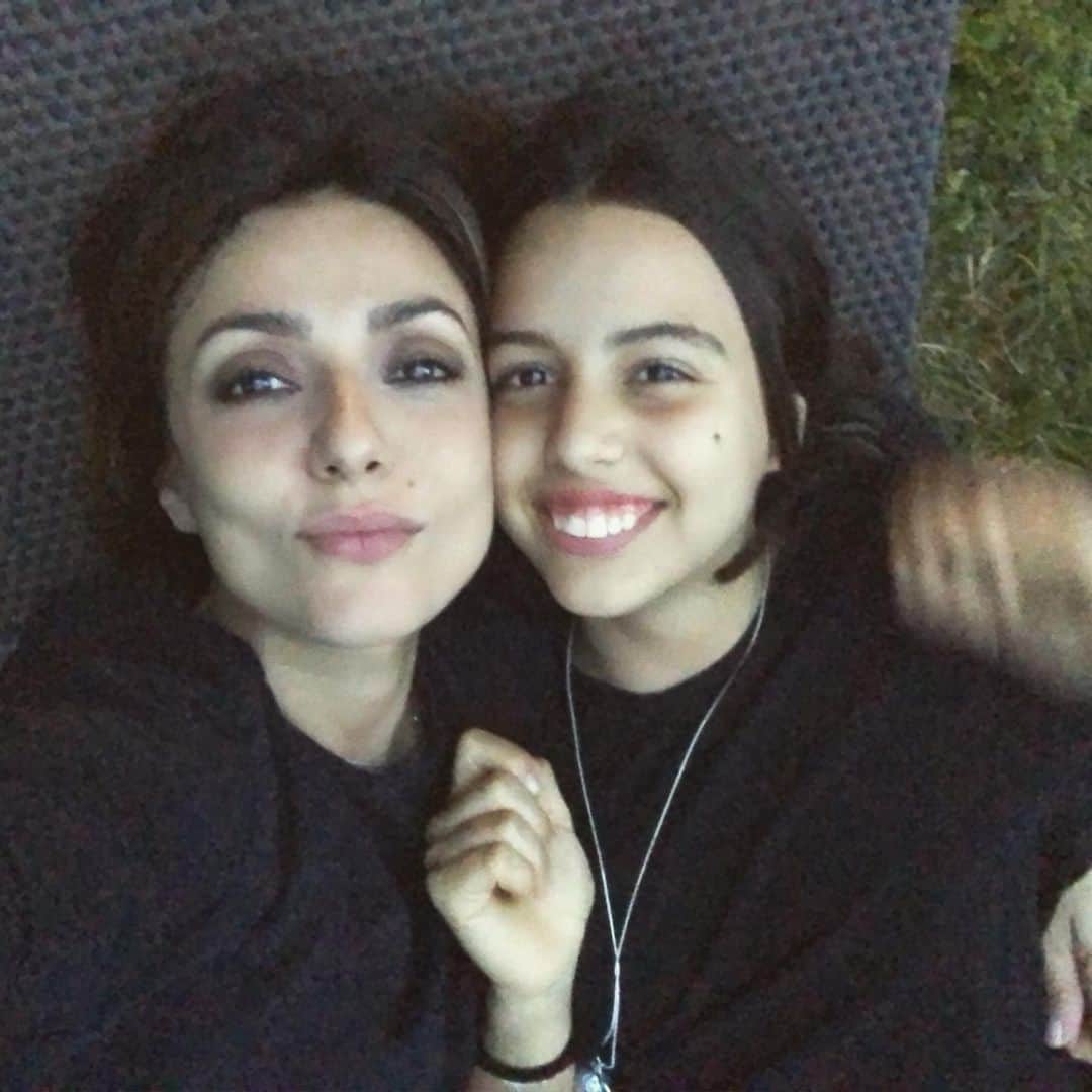 のインスタグラム：「Grazie per avermi dato la vita 17 anni fa piccola mia .... meno male che non ti sei spaventata dei miei “ interni” ed hai cominciato subito a ridere..... continua ..... TI AMO @jolandarenga」