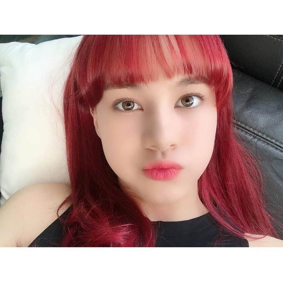 ニナ（ヒルマンニナ）さんのインスタグラム写真 - (ニナ（ヒルマンニナ）Instagram)「Happy New Year! #NiziU #Nina #ニナ #니쥬 #니나 #ニジュー」1月3日 1時10分 - cakesmadebythea