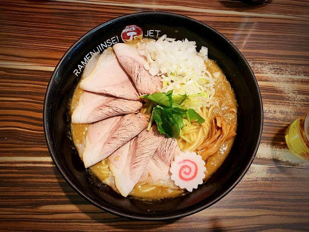 岸田メルのグルメインスタ