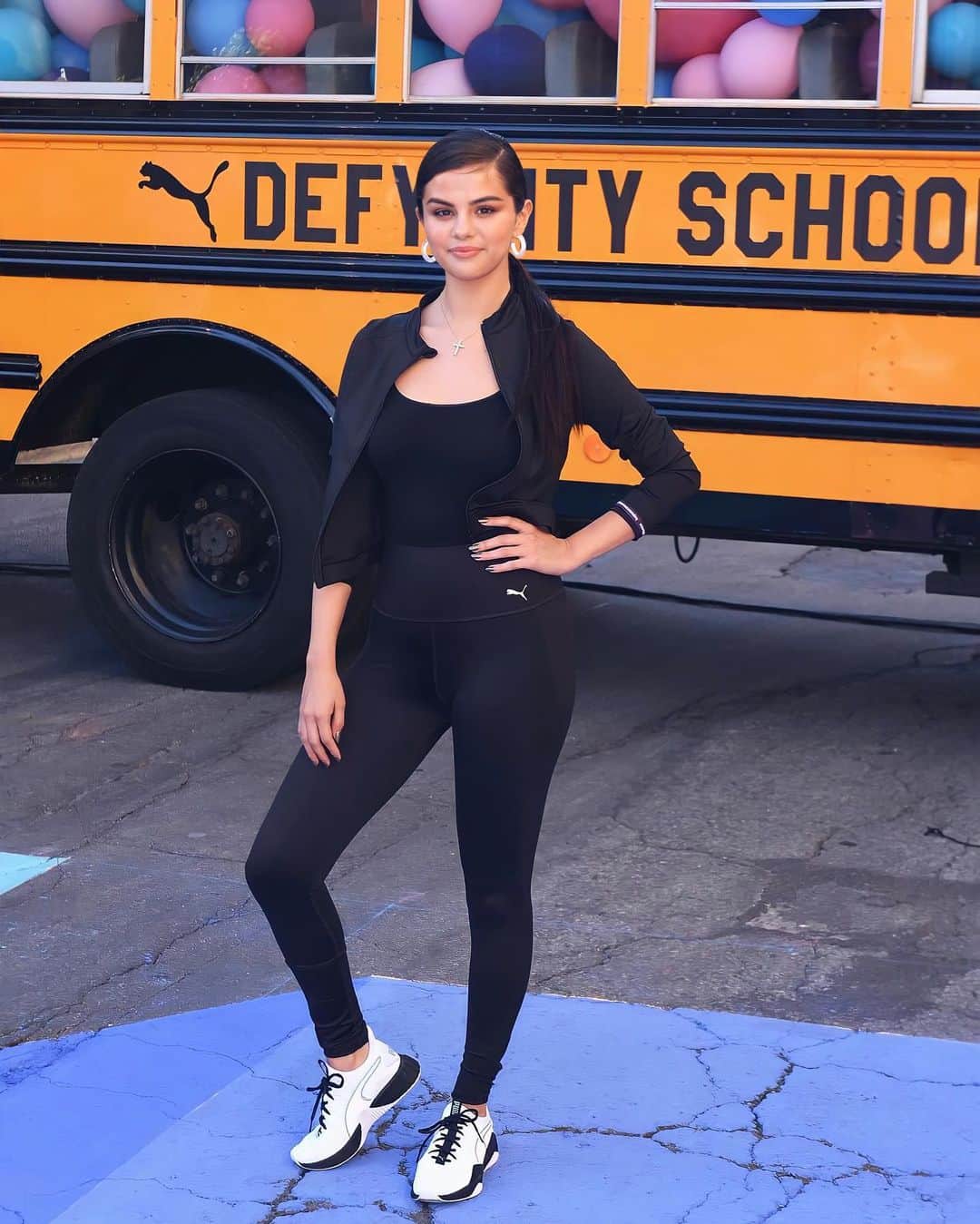 Always With Selenaのインスタグラム：「I love these puma tennis shoes so much. it's a shame that in Colombia I didn't find them」