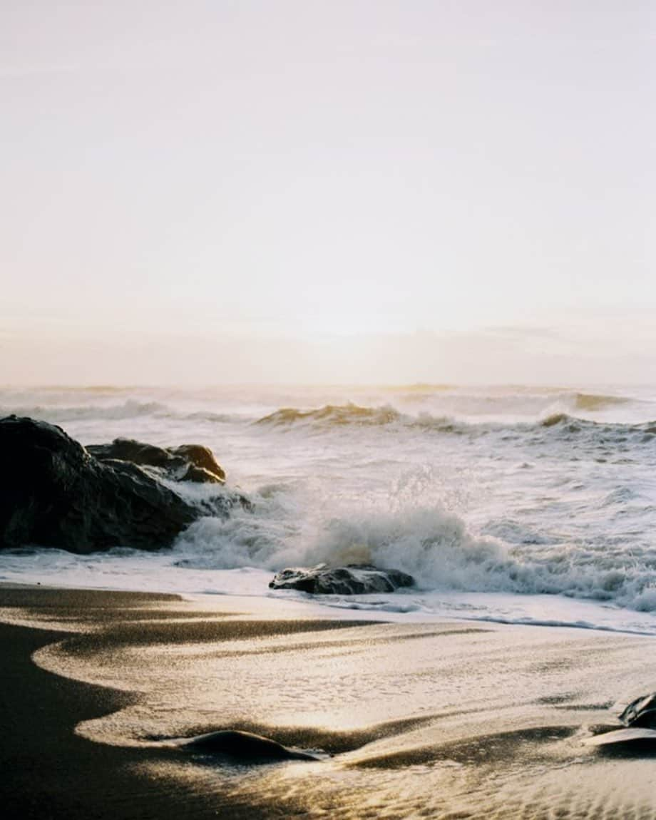 カレントエリオットさんのインスタグラム写真 - (カレントエリオットInstagram)「a west coast kind of winter  #inspo #ocean #waves #california #westcoast #winer」1月3日 2時02分 - currentelliott