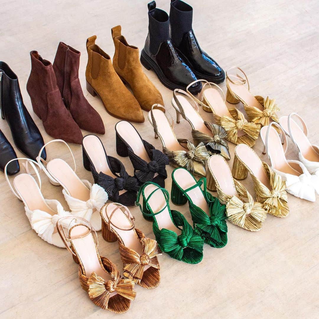 レフラーランドールのインスタグラム：「Pretty pieces from our latest collection all lined up behind the scenes.」