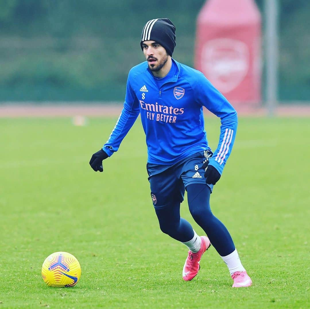 アーセナルFCさんのインスタグラム写真 - (アーセナルFCInstagram)「Full focus on three points. 💪   #WBAARS」1月3日 2時37分 - arsenal