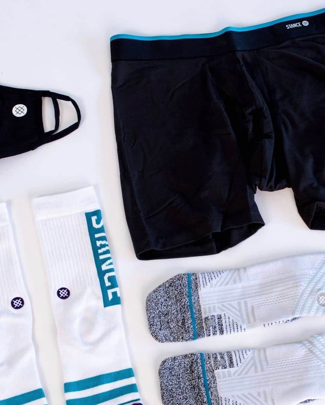 Stanceのインスタグラム：「Weekend essentials ☀️... Stay fresh with all of our classic styles available now on Stance.com.」