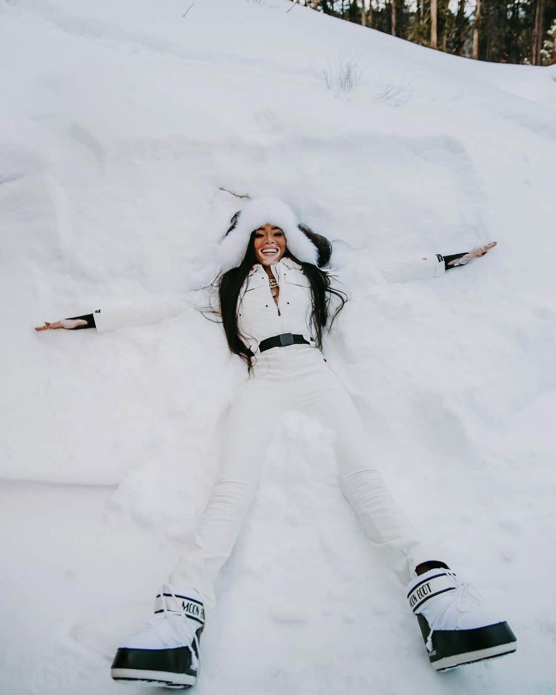 ウィニー・ハーロウさんのインスタグラム写真 - (ウィニー・ハーロウInstagram)「❄️👼🏽」1月3日 3時25分 - winnieharlow