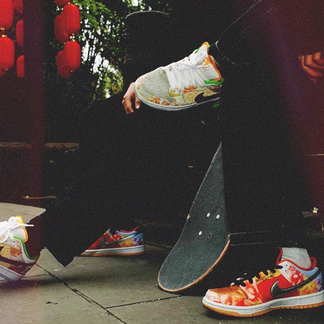 shoes ????のインスタグラム：「Nike is starting 2021 off on a colourful note, dropping the “Street Hawker” SB Dunk Low on Jan. 9th 🗓   The sneakers were designed by Chinese artist Jason Deng, who draws on food culture in Guangzhou for the “What The” like-design. 👟   #sneakernews #sneakerwatch #nikesb #stockx #yeezy #supreme #nicekicks #kicksonfire #goat #kickstagram #sneakerfreaker #hypebeast #highsnobiety」