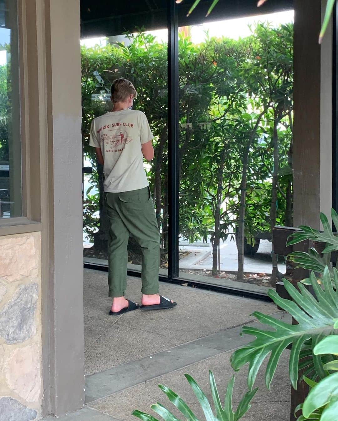 マリブシャツのインスタグラム：「Check out our Surf Club tees!  #malibu #malibushirts #surflife」