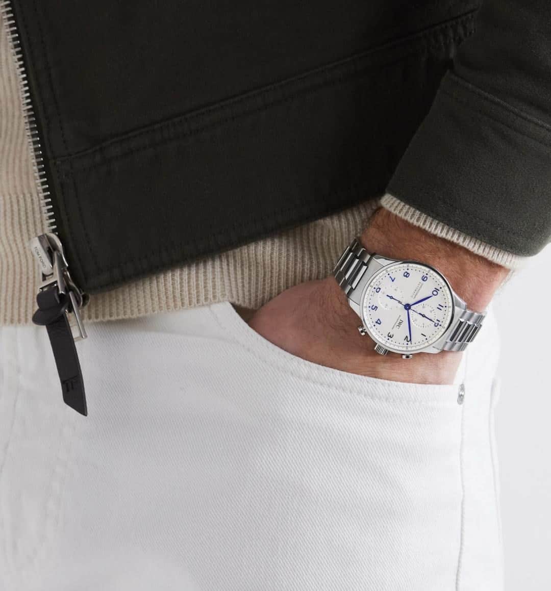 MR PORTERのインスタグラム：「Until this year, the @iwcwatches Portugieser Chronograph has never been available on a steel bracelet – but check out how natural it looks. Like it’s been doing it this whole time. The raised, polished centre links are a nice touch too – a reminder that the Portugieser chrono has always been one of the most sophisticated in its class, and that’s not about to change just because it’s dropped the leather strap. Hit the link in our bio for a closer look.」