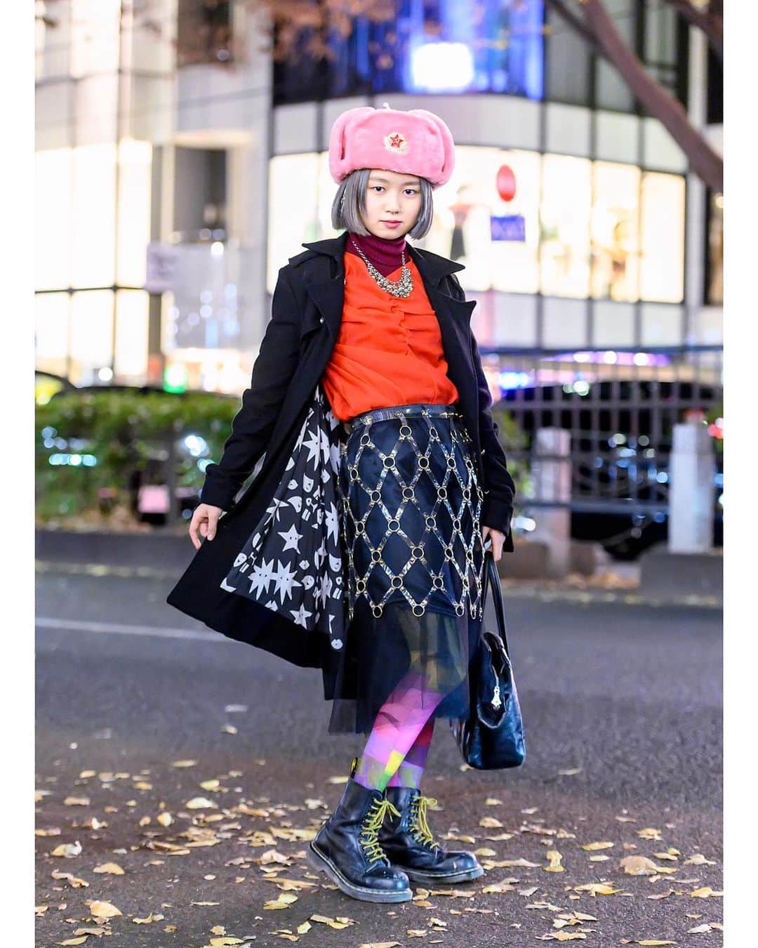 Harajuku Japanさんのインスタグラム写真 - (Harajuku JapanInstagram)「19-year-old vintage-loving English-speaking vegetarian Japanese student Yuria (@yuria_juria) on the street in Harajuku wearing a vintage faux fur hat, layered tops, wool coat, vintage cage skirt from Nude Trump Tokyo, a statement necklace, a Vivienne Westwood handbag, colorful tights, and Dr. Martens boots. (Harajuku kids wear masks, but some kids take them off briefly when shooting photos.)」1月3日 5時37分 - tokyofashion