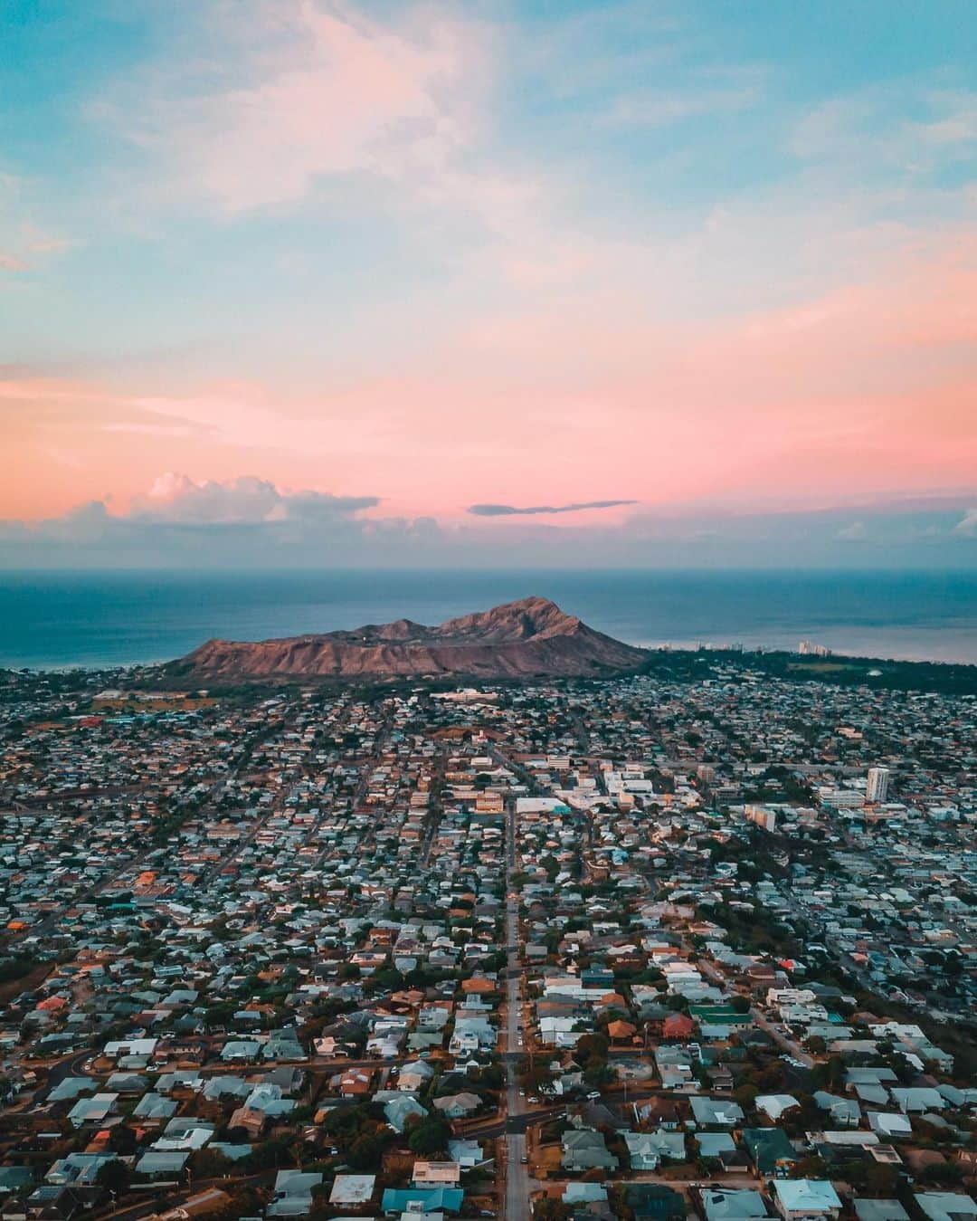 ハワイアン航空さんのインスタグラム写真 - (ハワイアン航空Instagram)「A new day is dawning.😍  📷 @francisrabanes #Hawaii」1月3日 6時11分 - hawaiianairlines