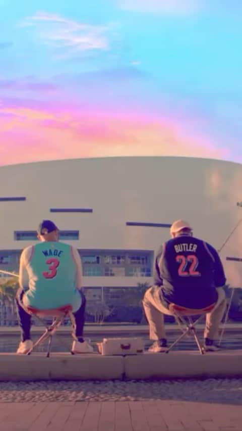 リック・ロスのインスタグラム：「Repost from @miamiheat • Check out our #ViceVersa player intro video ahead of Monday’s debut game⁣ ⁣ 🗣 @richforever -  #LLBB  #MMG」