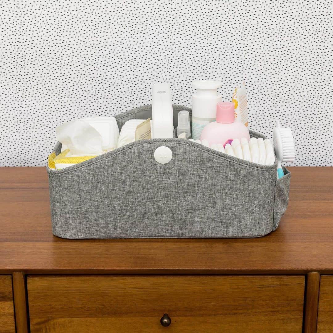 Skip Hopさんのインスタグラム写真 - (Skip HopInstagram)「Looking for solutions for your resolutions? We got you! 🙌 Follow along this week for all of our #MustHavesMadeBetter to help make parenting easier in 2021! 👶  First up, our Diaper Caddy to get you organized! ✨  #SolutionsforResolutions #resolutions #parentingmadebetter #hello2021 #skiphop」1月3日 7時35分 - skiphop