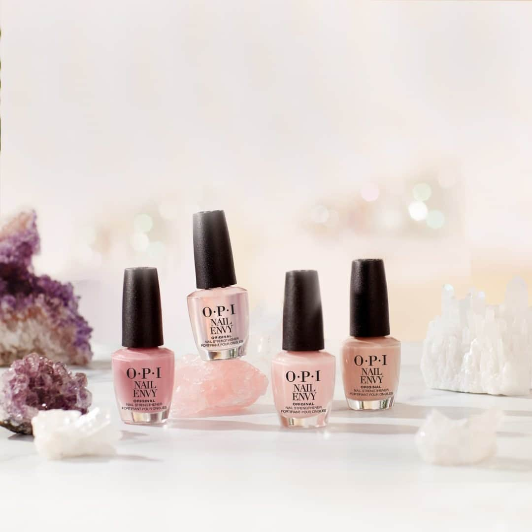 OPIさんのインスタグラム写真 - (OPIInstagram)「Do your nails need some extra #tlc this winter?! Try #OPINailEnvy in these four classic #NudePolish shades: #HawaiianOrchid, #PinkToEnvy, #BubbleBath and #SamoanSand. Tap to shop!  #ColorIsTheAnswer #OPINailLacquer #OPIObsessed #PinkNails #PinkMani #NudeNails #NudeMani #NailGoals #StrongNails #HealthyNails #SelfCare #InItTogether」1月3日 10時30分 - opi