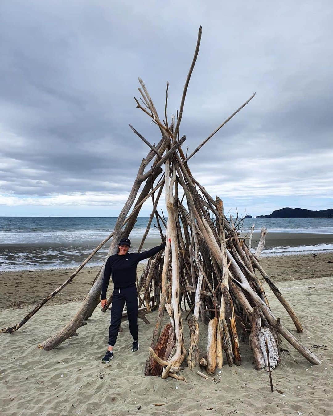 Sophie Pascoeのインスタグラム：「Beach hut 🌊🐚🤍」