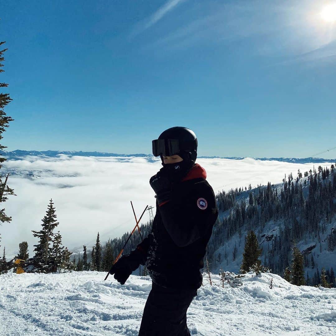 ジョニー・オーランドのインスタグラム：「🏂 🏂」