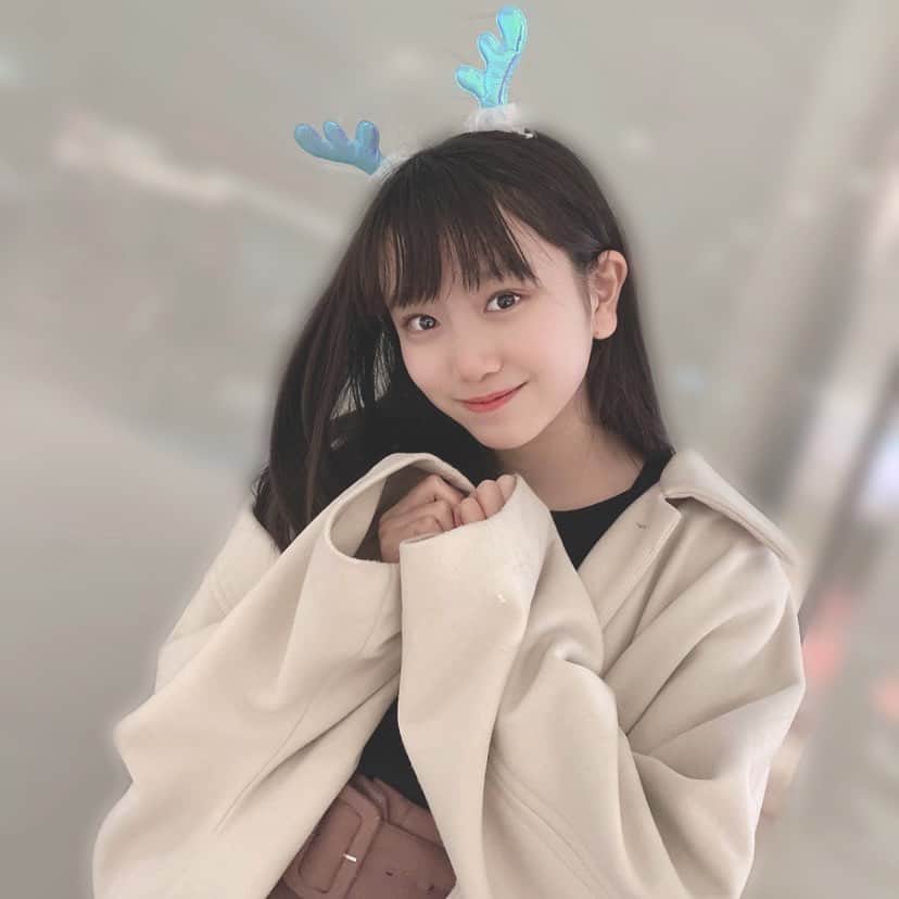 村田万葉のインスタグラム：「🦌 ・ ・ ・ #トナカイ #ダイソー #クリスマス」