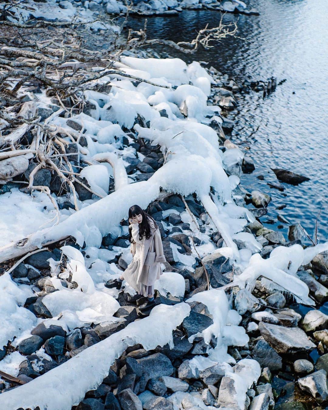 haru wagnusさんのインスタグラム写真 - (haru wagnusInstagram)「Ice and echoes  ㅤㅤㅤㅤㅤㅤㅤㅤㅤㅤㅤㅤㅤ ㅤㅤㅤㅤㅤㅤㅤㅤㅤㅤㅤㅤㅤ #leicaM10P #summilux35asph」1月3日 18時35分 - wagnus