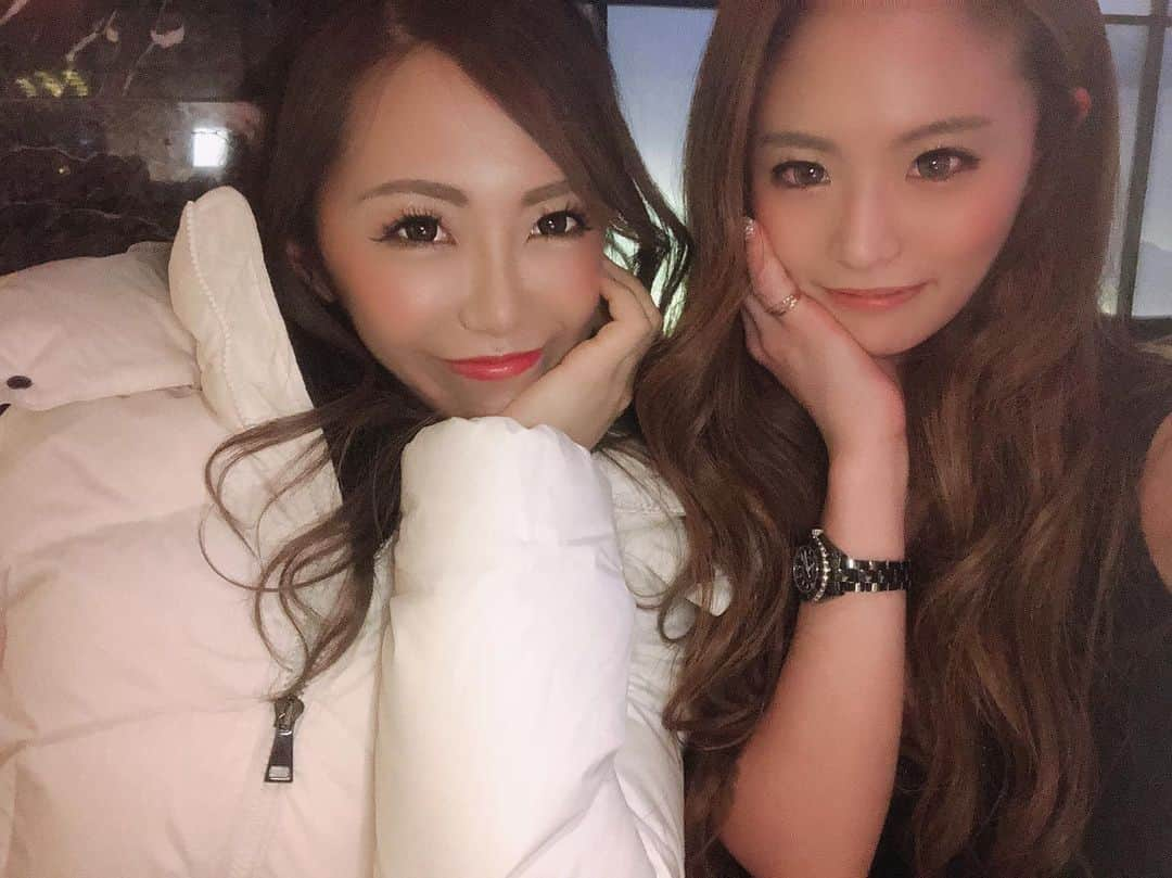 星乃麻梨花のインスタグラム：「4連休のお正月休みも あっという間に最終日になりました🎍 明日からお仕事復帰😌  そして報告というのは 今月なんとお誕生月なんです！！ 特別イベント等はしないですが オリジナルシャンパン用意してますので お祝いしてくれる方はよろしくお願いします🥺🤲  今月はこんな時期なので 自ら連絡したりはしないですが なにかのタイミングで顔だけでもだしていただけると嬉しいです😌💓  #星乃麻梨花#桃李#バルセロナ #barcelona  #すすきの #ニュークラブ #キャバ嬢#ホステス #新宿 #歌舞伎町 #六本木 #錦 #中洲 #北新地 #ミナミ #instagram #like4like #l4l #札幌#instagramer#可愛い#谷間#follow4folow #f4f #followforfollowback #likeforfollow #likeforlikes #likeforlikeback #いいね返し」