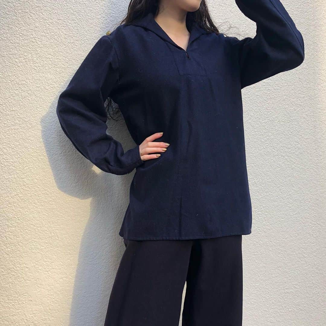 NUTTY Vintage&Collectibleのインスタグラム：「🎍🎊NEW YEAR SPECIAL ARRIVAL🎊🎍  ☑︎vtg sailor wool pants ☑︎vtg sailor wool tops  📣新年もりもり！新着入荷➿➿❤️  ざくっと着るのがキュートなセーラーアイテム。 比較的柔らかなウール地なので、ボトムにいれ込んで すっきりと着こなすのもGOOD⛱ シンプルなデザインなのでコーディネートにも取り入れやすいです＊  ┈┈┈┈┈┈┈┈┈┈┈┈┈┈┈┈┈  🎉2021🌅新春初売りSALEのお知らせ🎉 1/2(月)12:00〜1/17(日)  🎍新着商品を含む店内チケットのついたアイテム10%OFF〜50%OFF！ 🎍⭕️1/2,3,4の3日間限定⭕️お会計時にさらに10%OFF！ 🎍⭕️ONLINE STORE⭕️上記3日間限定！ 《NEW YEAR SPECIAL COUPON》 10%OFFクーポンコード【nyspc2021】 （対象） ▶︎VINTAGE ONLINE STORE ▶︎SELECT BOUTIQUE ONLINE STORE 新着アイテムも一部掲載いたします🐮♥️  店頭＆ONLINE STORE共にどうぞお楽しみ下さい🔜  ┈┈┈┈┈┈┈┈┈┈┈┈┈┈┈┈┈ 【年始営業時間】 ┈┈┈┈┈┈┈┈┈┈┈┈┈┈┈┈┈ 1/2(土) 12:00-20:00 初売りOPEN/SALE🎉 1/3(日) 11:00-20:00 1/4(月) 11:00-20:00 1/5(火) 〜普通営業 ┈┈┈┈┈┈┈┈┈┈┈┈┈┈┈┈┈」