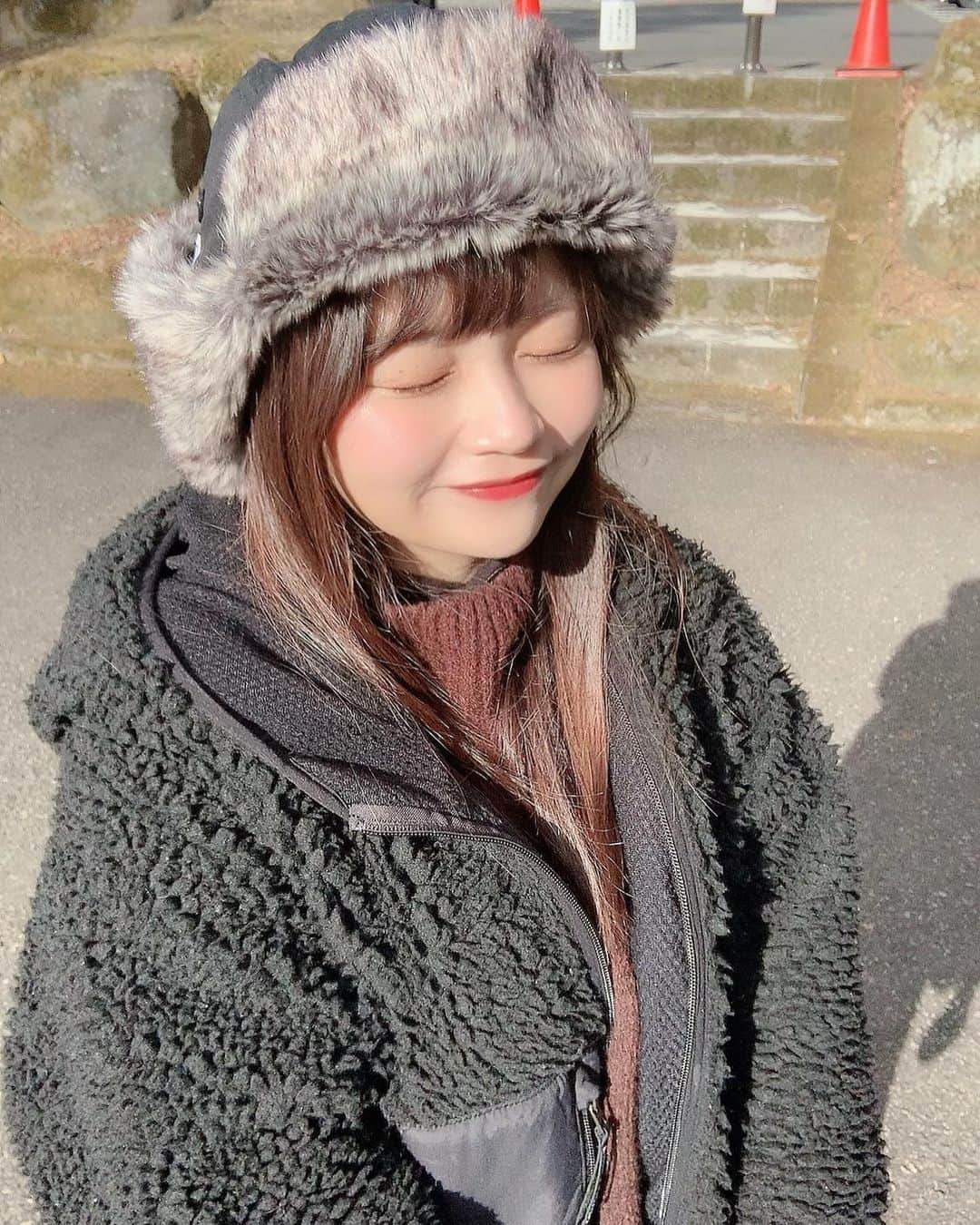 大嶋みくさんのインスタグラム写真 - (大嶋みくInstagram)「さ、さ、さ、寒い！！！！！  初雪です…()  けど天気がとても良くて幸せ〜…」1月3日 13時19分 - oshima_miku