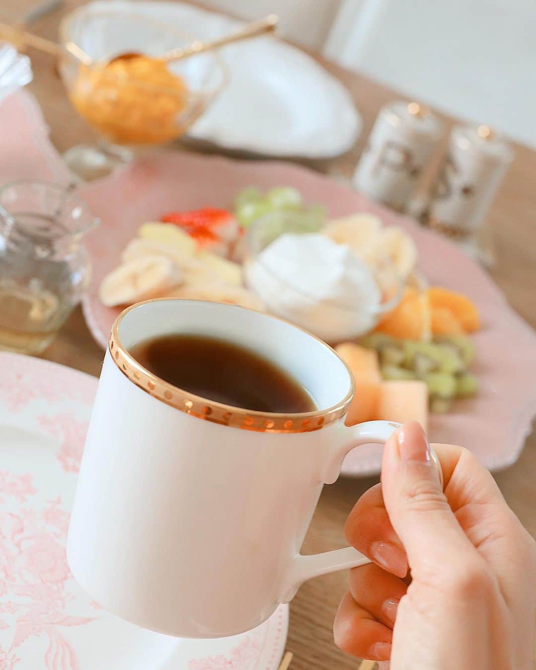中田絵里奈さんのインスタグラム写真 - (中田絵里奈Instagram)「あっという間に3日ですね🎍 今日は久しぶりにクレープ焼いてブランチに☺︎ おやすみの日のコーヒーは一段と美味しいですね🤎 . . #ブランチ #おうちごはん #クレープ」1月3日 13時20分 - erinanakata