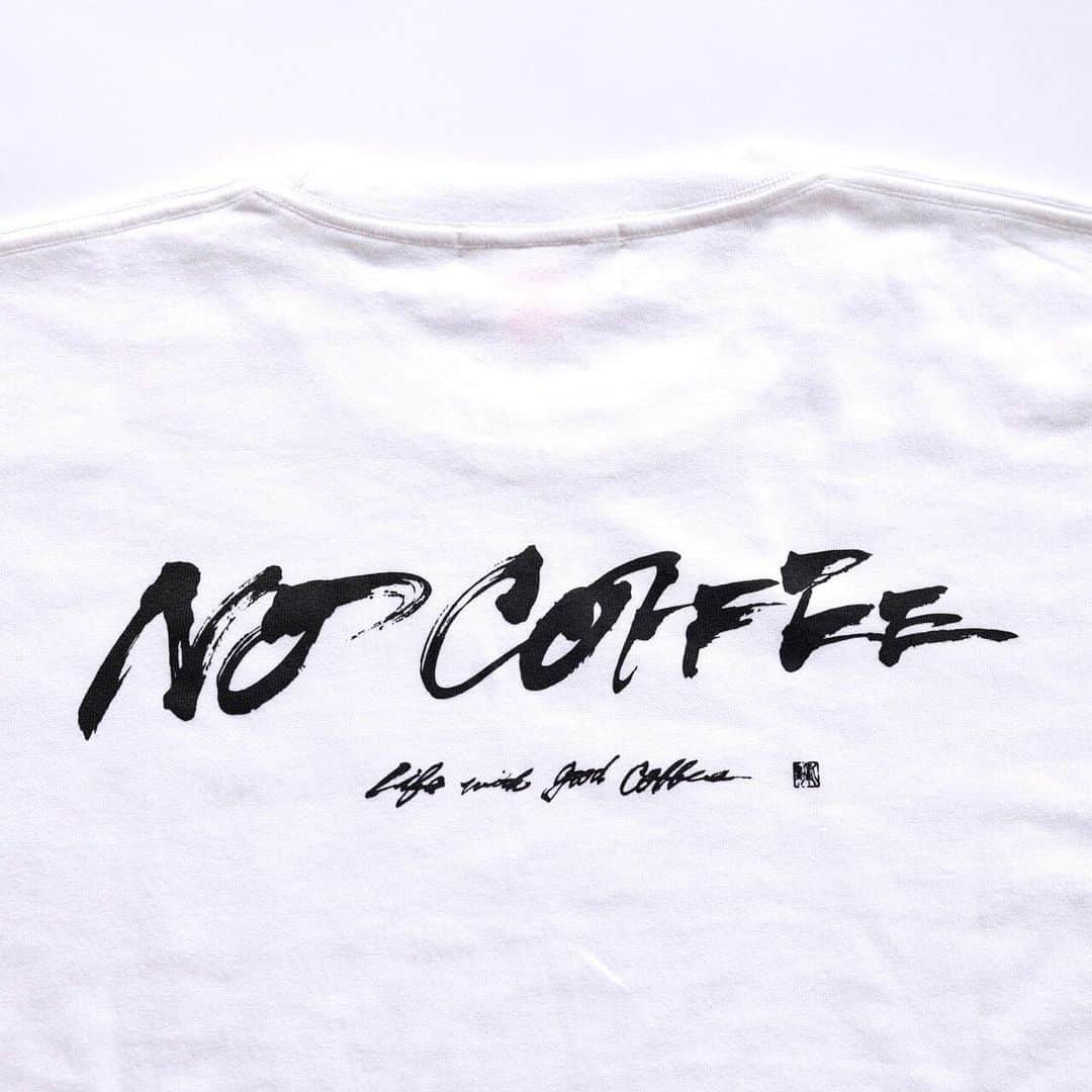 赤間紫動さんのインスタグラム写真 - (赤間紫動Instagram)「.﻿ NO COFFEE × SHIDO AKAMA﻿ ・・・﻿ @nocoffee_  ・・・﻿ NO COFFEE × SHIDO AKAMA﻿ L/S Tee & 湯呑み﻿ ﻿ 発売日：1月3日（日）﻿ ﻿ ※ NO COFFEE店頭及びNOCOFFEE WEB STOREにて販売。本商品は初回限定生産となります。詳細はNOCOFFEE WEB STOREをご覧ください。﻿ ・・・﻿ #nocoffeefukjapan #fukuoka #福岡 #平尾 #薬院 #cafe #coffee #nocoffee #shidoakama #赤間紫動」1月3日 13時26分 - shido_ak