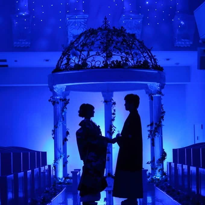 Lumierange ルミエランジェさんのインスタグラム写真 - (Lumierange ルミエランジェInstagram)「明けましておめでとうございます！ ルミエランジェ・ガーデン館内もすっかりお正月仕様になりました🎍  詳しくは、[ルミエランジェ・ガーデンHP→プロデューサーブログ]をチェックしてみてください♪ ルミエランジェ・ガーデンが、未来へ絆を繋ぐ場となりますように。 スタッフ一同、真心を込めてお手伝いさせて頂きます＊  本年も何卒、宜しくお願い致します。  #ルミエランジェ結婚式  #神戸結婚式 #お正月 #和装 #家族 #絆 #プレ花嫁さんと繋がりたい」1月3日 15時17分 - lumierange_garden