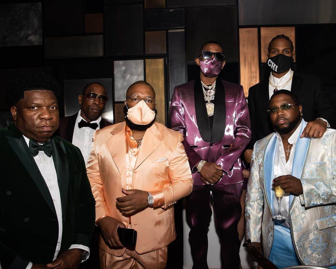 ファボラスさんのインスタグラム写真 - (ファボラスInstagram)「Hating hoes ain’t happy... And happy hoes ain’t hating!! [shot by @drevinciwrks]   #Rácket  #Miami  #NYE.」1月3日 15時14分 - myfabolouslife