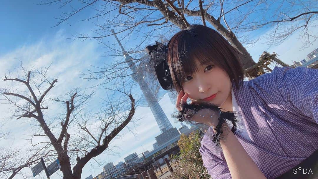 のインスタグラム：「浅草で撮影会📸です💓✨ . . . .  #来栖うさこ  #齧り付きたいお尻 #愛媛県産グラドル #グラドル #グラビア #ショートカット女子 #お尻 #model #cosplayer #浅草 #asakusa #ヴィンテージ着物 #着物 #kimono」