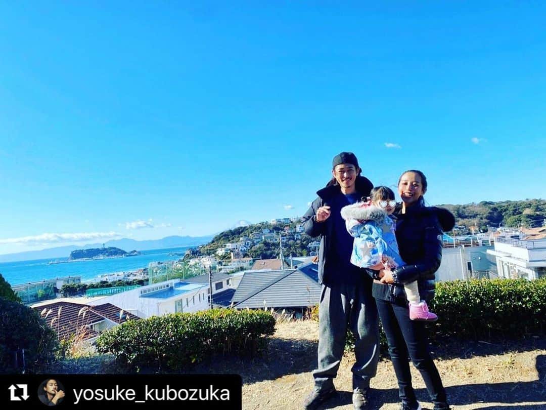 PINKYのインスタグラム：「明けましておめでとうございます🌅✨ 　 今年もよろしくお願いします 🙏❤️✨ 　 皆様が 元気で、 豊かで、 楽しく、 幸せな、 素晴らしい一年になりますように🕊🙏❤️✨ 　 ・・・  #love #happy #family #2021 #謹賀新年 #happynewyear #明けましておめでとうございます #鶴岡八幡宮 #初詣 #江ノ島 #富士山」