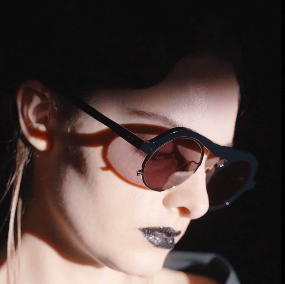 マサヒロマルヤマのインスタグラム：「New collection “monocle” MM-0051 sunglasses  #masahiromaruyama #eyewear #madeinjapan #monocle #sunglasses」