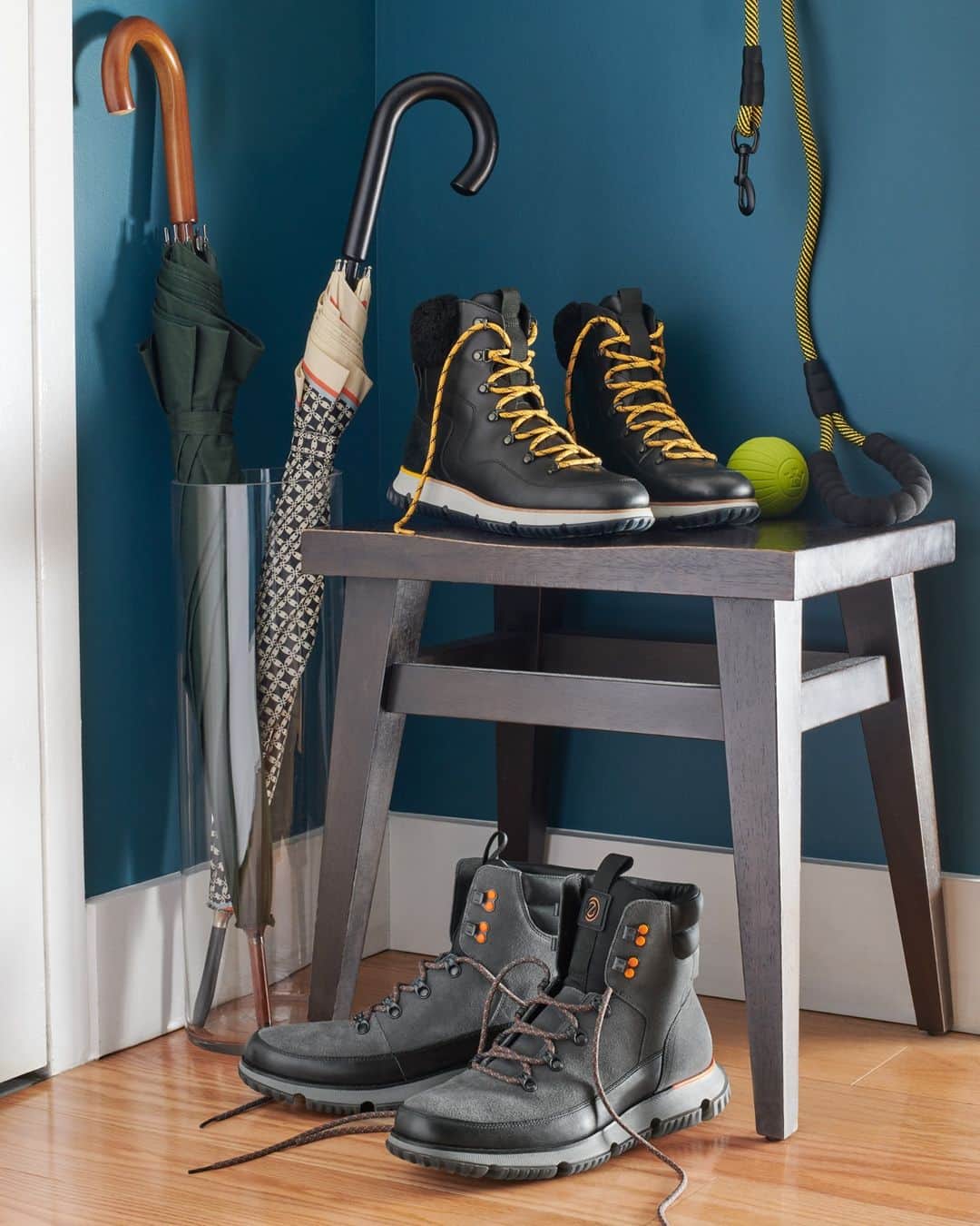 Cole Haanのインスタグラム：「4.ZERØGRAND Hikers: Ready for January. And everything after.」