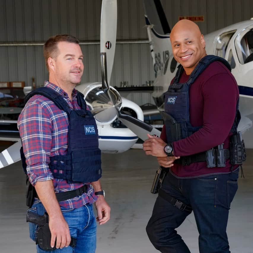 NCIS:LA 〜極秘潜入捜査班のインスタグラム：「Happy because we have a new #NCISLA tonight, not because we have to return to work tomorrow. Who’s with us?」