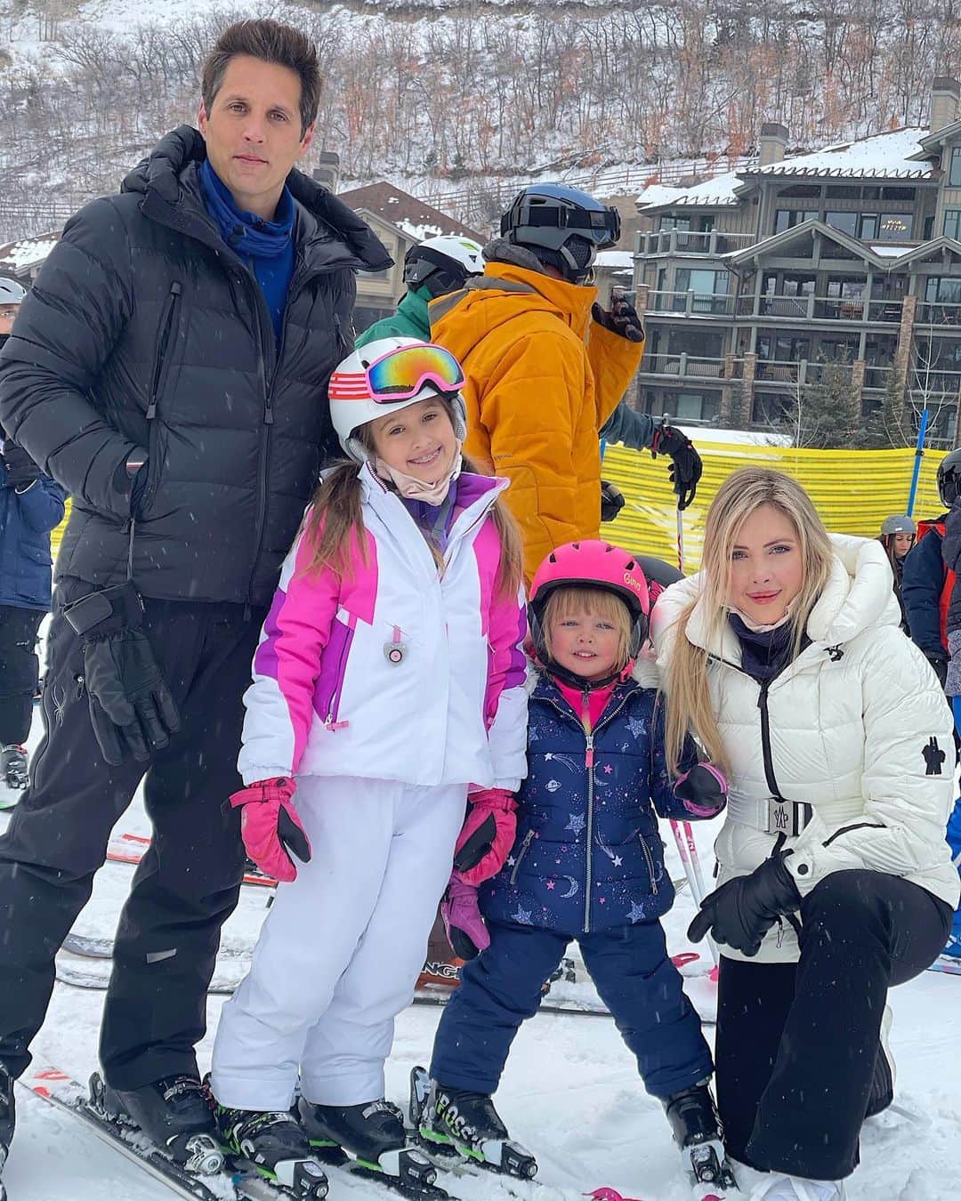 Sascha Barbozaのインスタグラム：「My team❤️」