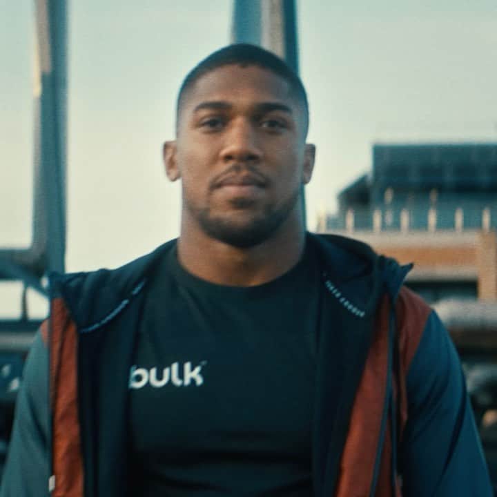 アンソニー・ジョシュアのインスタグラム：「Ability + Strength = @bulk #ThisIsNutrition」