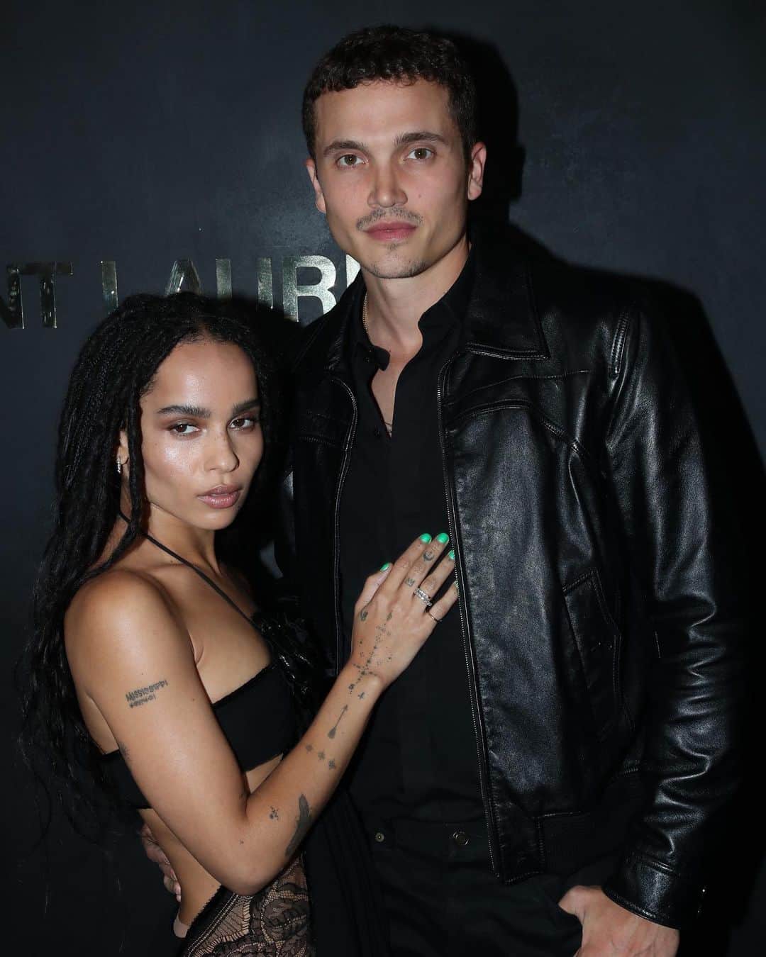E! Onlineさんのインスタグラム写真 - (E! OnlineInstagram)「After 18 months of marriage, Zoë Kravitz has filed for divorce from her husband Karl Glusman. The reasoning behind recent speculation is at the link in bio. (📷: Getty Images)」1月4日 3時32分 - enews