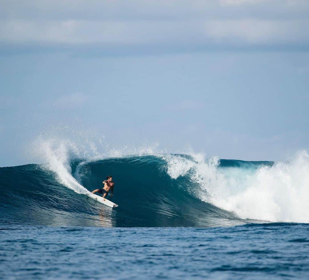 ジョーディ・スミスのインスタグラム：「Swoopings by 📷 @morganmaassen @oneillusa」