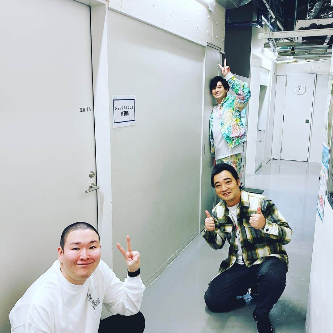 新田真剣佑さんのインスタグラム写真 - (新田真剣佑Instagram)「Fan meeting. With the funniest guys in Japan.  ファンミーティング ありがとうございました😄 #mackenfamily」1月3日 19時04分 - mackenyu