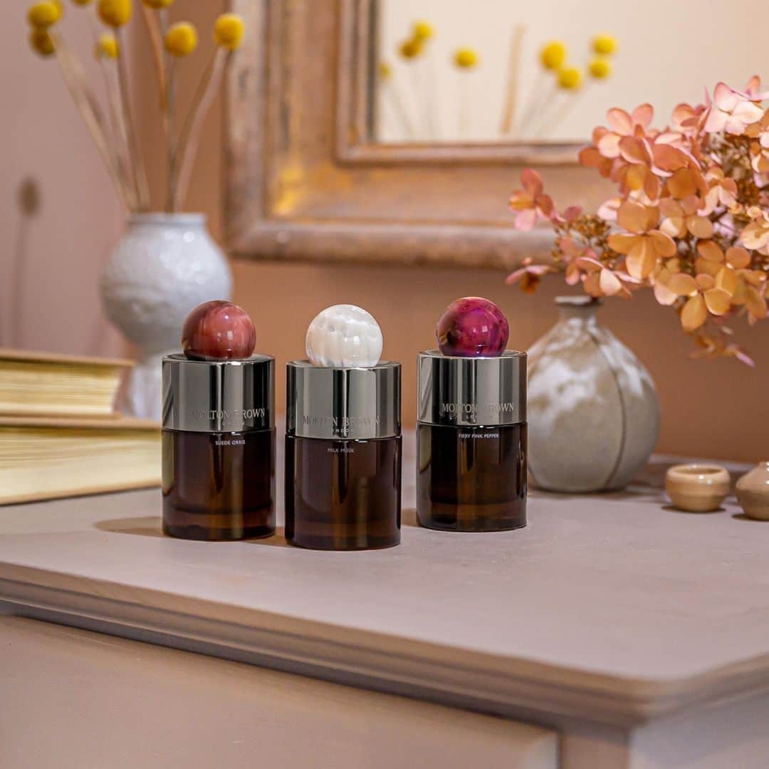 モルトンブラウンのインスタグラム：「New year, new fragrance. Which is your fragrant weapon of choice for 2021?」
