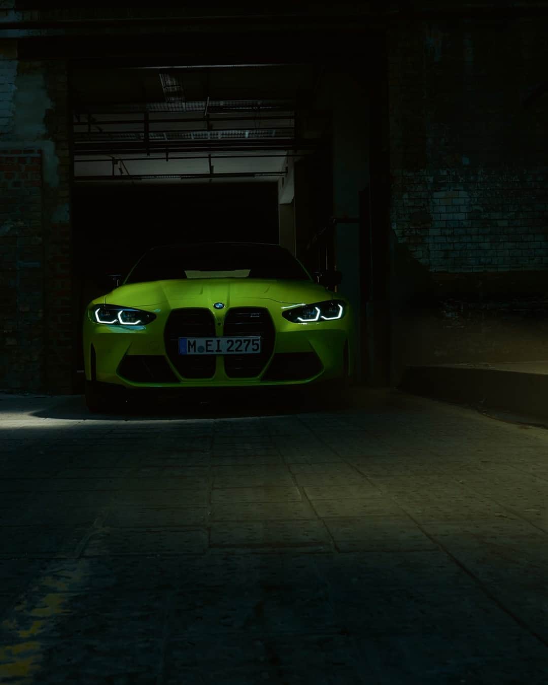 BMWのインスタグラム：「Starting a powerful night shift. The all-new BMW M4 Coupé. #TheM4 #BMW #M4 #BMWM @bmwm  __ BMW M4 Competition Coupé: Fuel consumption in l/100 km (combined): 10.2. CO2 emissions in g/km (combined): 234.* Further information: www.bmw.com/disclaimer.  	 Acceleration (0-100 km/h): 3.9 s. Power: 375 kW, 510 hp, 650 Nm. Top speed (limited): 250 km/h (with optional M Drivers Package: 290 km/h).  	 * All performance, fuel consumption and emissions figures are provisional.」
