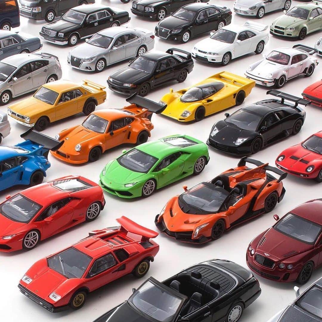 kyosho_official_minicar toysのインスタグラム