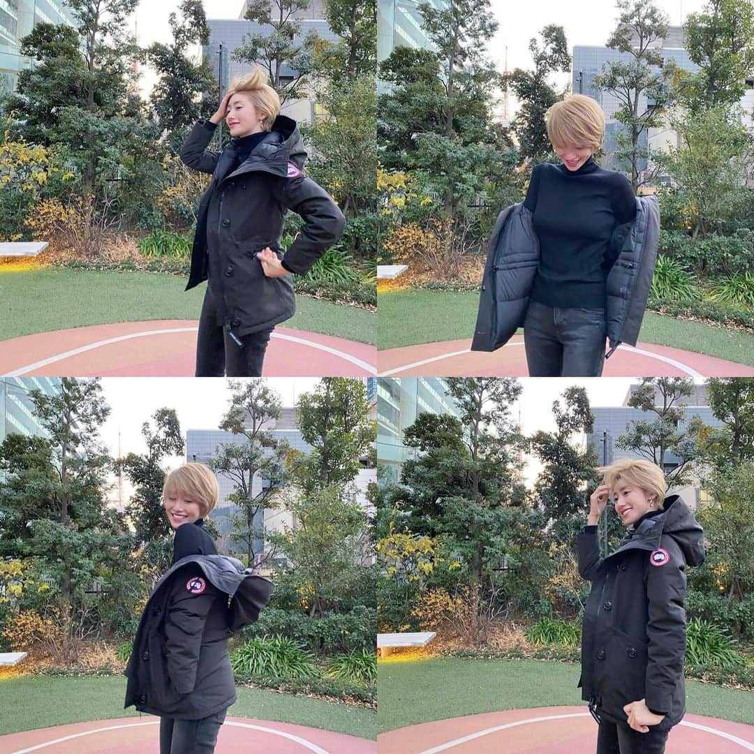 &mのインスタグラム：「2021.1.3 あけましておめでとうございます🎍✨ こんな私ですが今年もどうぞよろしくね☺️  娘は #2y3m で絶賛いやいや期だっこ期あまあま期でまいにちカオスですが、😂 なんとかがんばっていきましょー😝」