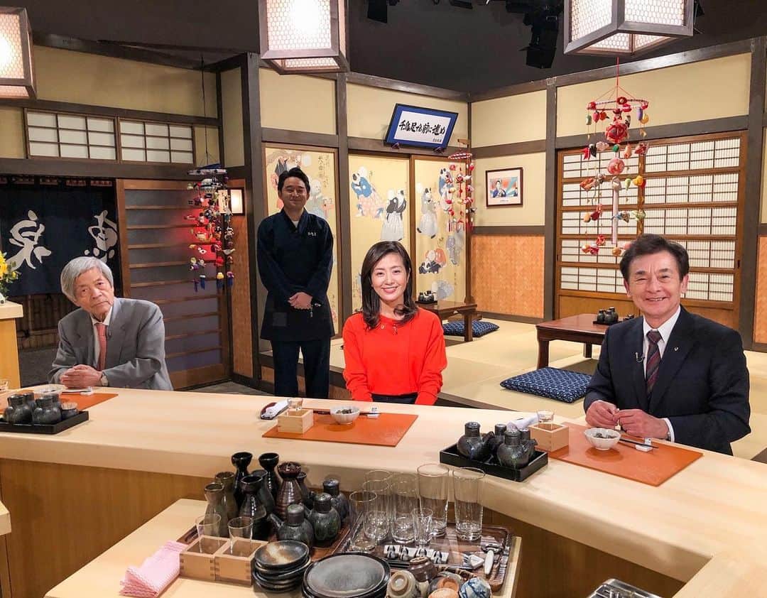 菊間千乃のインスタグラム：「テレビ出演のお知らせですー。 Eテレの「知恵泉」にまたまた出演させて頂きました。板垣退助編と、江藤新平編で、2週連続です。 田原総一朗さんは、学生の時に、朝生を見に行った時に背中を見てたくらいで、初めてお話しさせて頂きました。言論はズバッと切れ味鋭く、でも笑顔がとーっても優しくて。ステキな大先輩でした😆 よろしければご覧くださーい🙋‍♀️ https://www4.nhk.or.jp/chieizu/   ＜板垣退助＞ 本放送：2021年 　１/５（火） 22:00～22:43／ 国際放送 (NHKワールド・プレミアム) 24:15～24:57 再放送：2021年 １/１２（火）正午12:00～12:43  ＜江藤新平＞ 本放送：2021年 １/１２（火） 22:00～22:43／ 国際放送 (NHKワールド・プレミアム) 24:15～24:57 再放送：2021年 １/１９（火）正午12:00～12:43  ・NHKオンデマンド配信：放送翌日（水）午前１０：００～　２週間 　　　　　　　　　　　　視聴範囲：日本国内のみ   ・NHKプラスhttps://plus.nhk.jp/watch/ch/g1では同時配信がございます。」