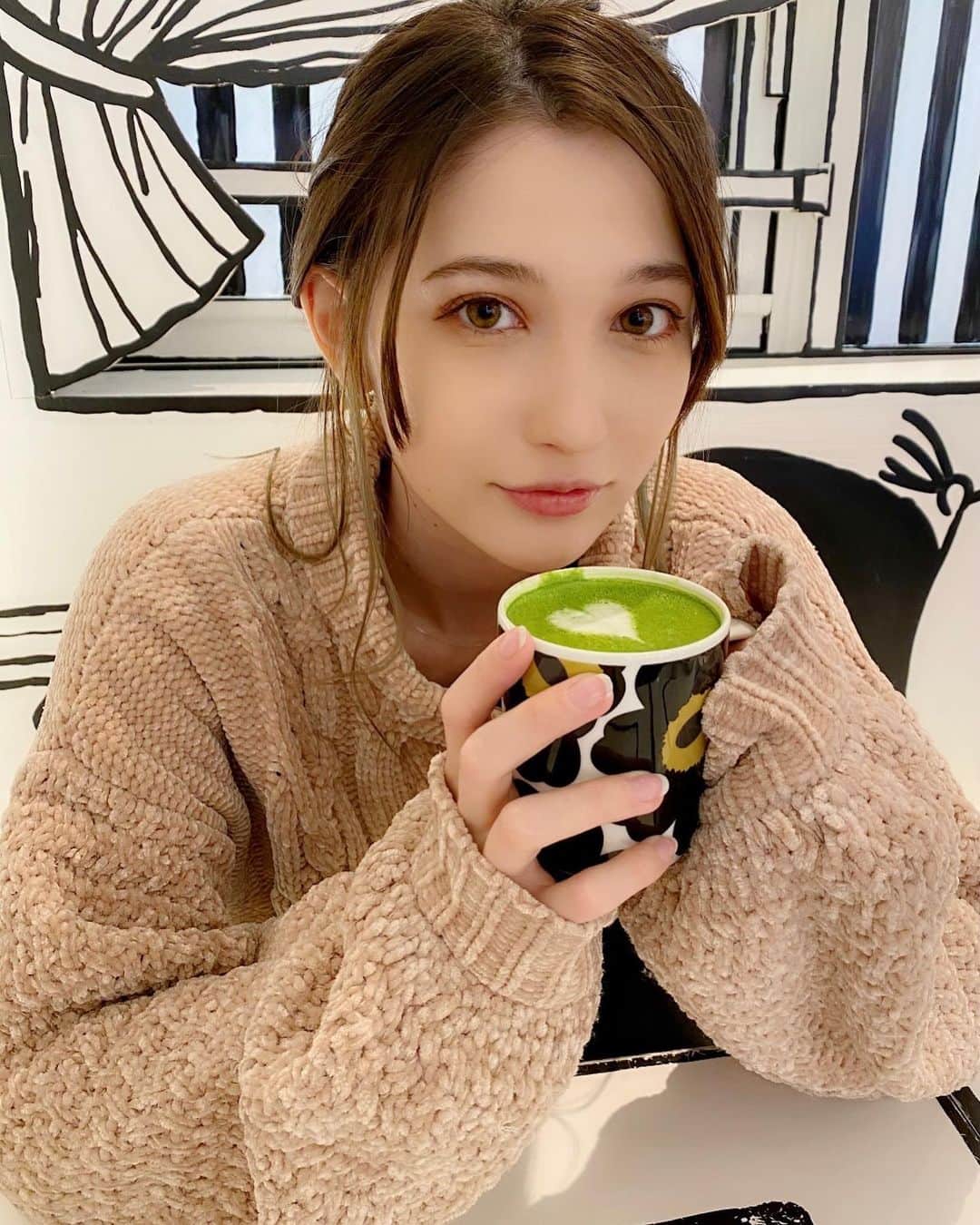 のインスタグラム：「♡♡♡ · · · ｹｯﾌｪ」