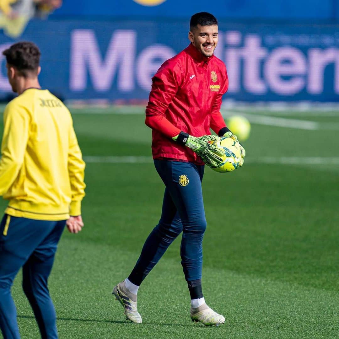ヘロニモ・ルジのインスタグラム：「Comenzamos el año con una victoria 💪🏻 endavant Villarreal!!」