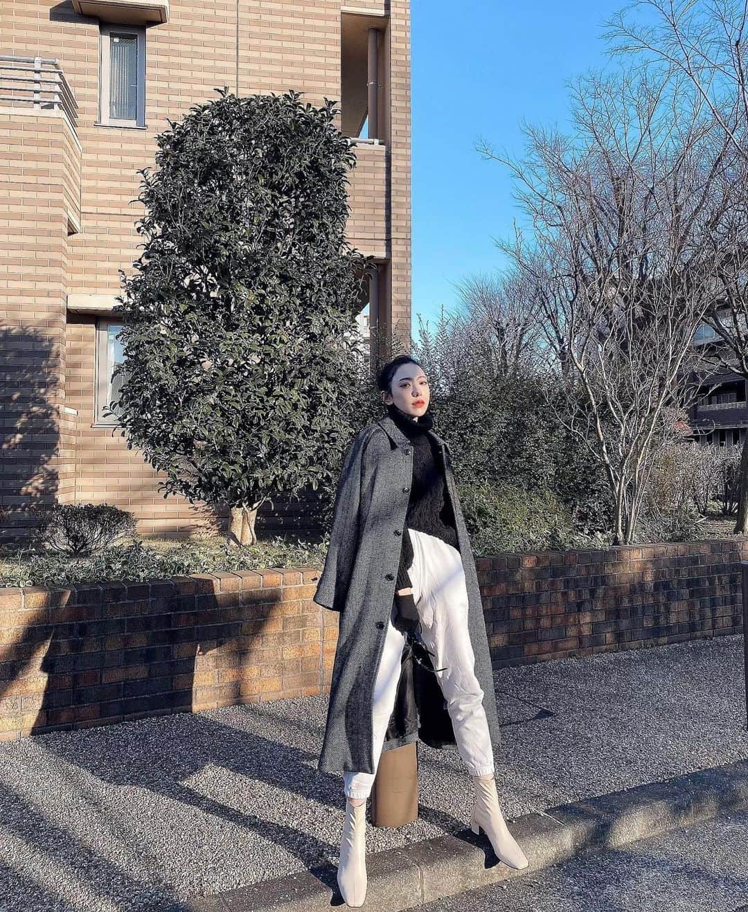 留奥麻依子さんのインスタグラム写真 - (留奥麻依子Instagram)「オーシャンズ8に入りたい😎(という服装テーマ) スウェットとヒール合わせ今年も好き。 ゆるっとしたシルエットのアイテムは靴やバックどこかでカッチリすると全体がしまって良き。 #コーディネート」1月3日 21時03分 - _emu0205_