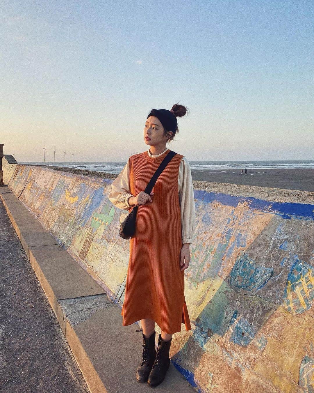 Dewi Chienのインスタグラム：「元旦連假終於可以出門曬太陽了☀️ #每天躲在家 #冷到沒洗頭」